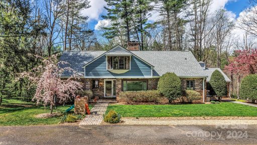 335 Vanderbilt Road
