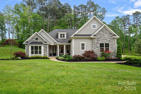 203 Webbed Foot Road
