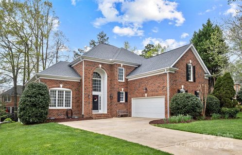 17022 Winged Thistle Court