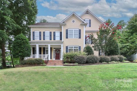 173 Hunters Hill Drive