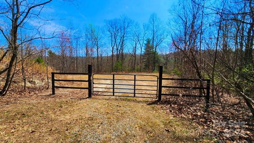 99999 Old Chestnut Lane 6 & 7 sold lot in The Ridges of Pleasant Grove, Hendersonville, NC