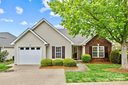 192 Oak Village Parkway sold home in Mooresville, SC