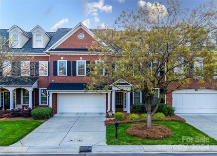 7618 Dahlia Blossom Drive sold home in The Magnolias, Charlotte, NC