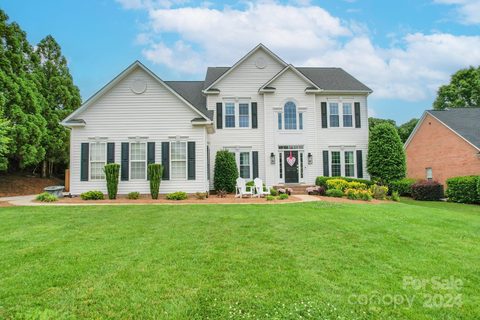 3304 Strawberry Road