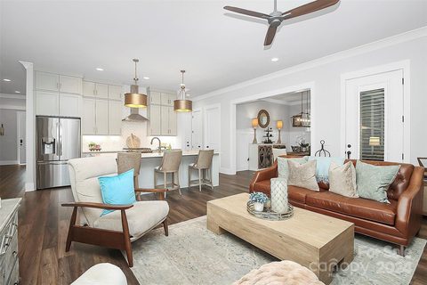 Previously sold for $750,000