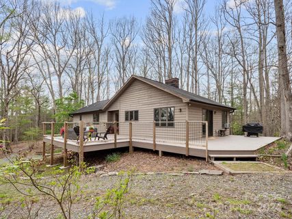 1030 River Bend Drive sold home in Bend of IVy, Mars Hill, NC