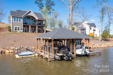 376 Landing Trail sold home in The Landing, Mount Gilead, NC