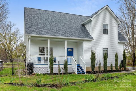 2 Buttonwood Court sold home in Rankin Heights, Asheville, NC