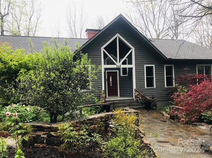 268 Ridge Drive sold home in Laurel Mountain, Saluda, NC