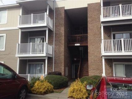 9523 University Terrace Drive sold condo in University Terrace, Charlotte, NC