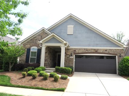 8234 Parknoll Drive sold home in The Courtyards of HUntersville, Huntersville, NC