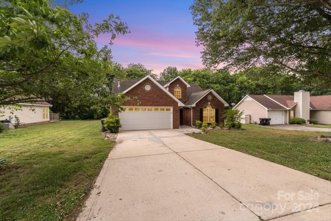 4421 Sw Fawnbrook Avenue sold home in Falcon Chase, Concord, NC