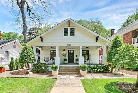 Previously sold for $1,010,000