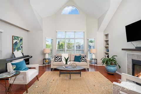 509 N Graham Street 3L sold home in The Fourth Ward Square, Charlotte, NC