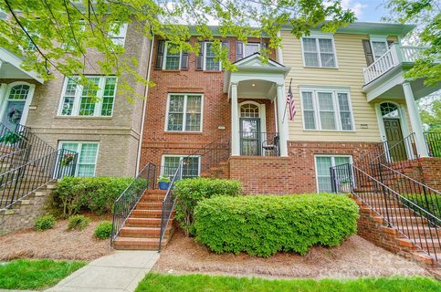 825 Granby Drive