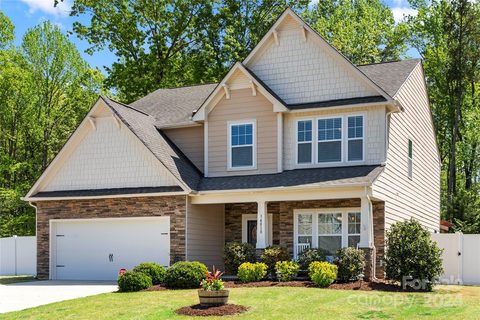 14818 Belleglade Trail sold home in Belleglade, Mint Hill, NC