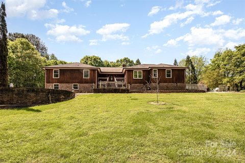 112 Hillside Drive sold home in Hiel Leah, Monroe, NC