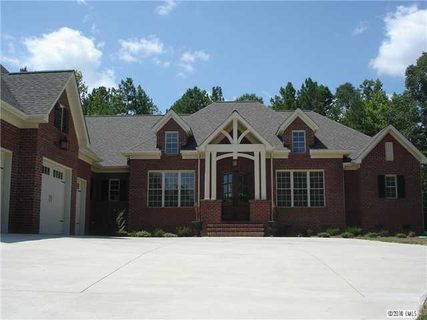 242 Conifer Way