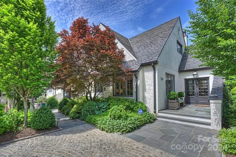 301 Ridgewood Avenue