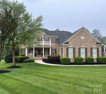 7401 Yellowhorn Trail