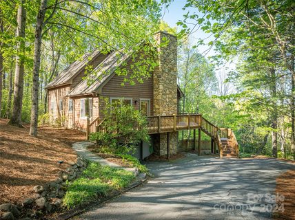 125 Sequoyah Hills Drive sold home in Sequoyah Hills, Fletcher, NC
