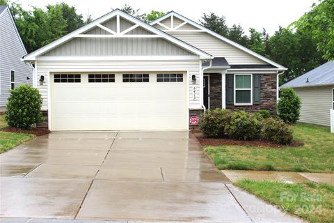 6413 Brawley Ann Drive sold home in Woodgrove, Charlotte, NC
