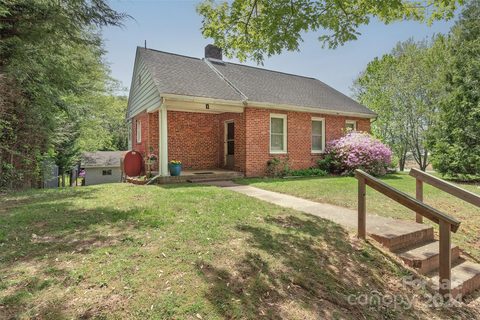 1 Enka Orchard Street 22 sold home in Enka Park, Candler, NC
