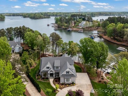 8946 Fair Oak Drive 32