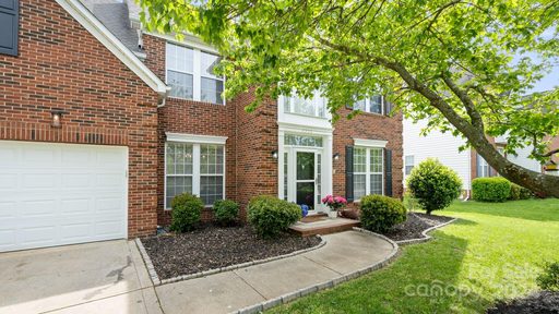 4526 Mackinac Street sold home in Clearbrook, Charlotte, NC