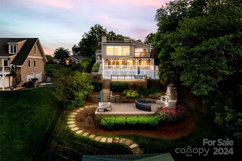 1106 Palmyra Drive
