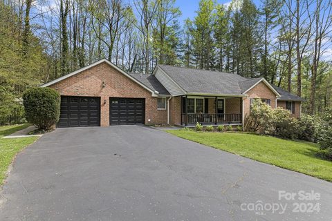 231 Raintree Drive sold home in Tamarac, Hendersonville, NC