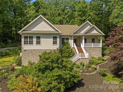 135 Buckeye Drive 94 sold home in Chestnut Ridge, Hendersonville, NC
