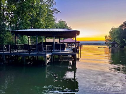 16403 Cozy Cove Road