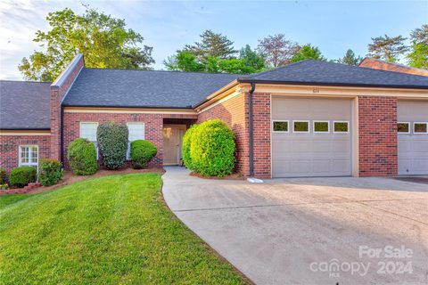 614 Camrose Circle