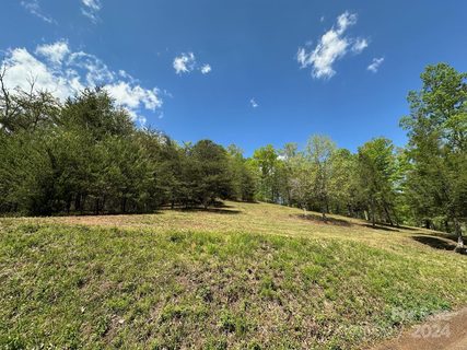 306 Rock Ledge Drive active home in Vista At Bills Mountain, Lake Lure, NC
