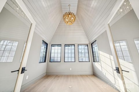 900 Jefferson Drive