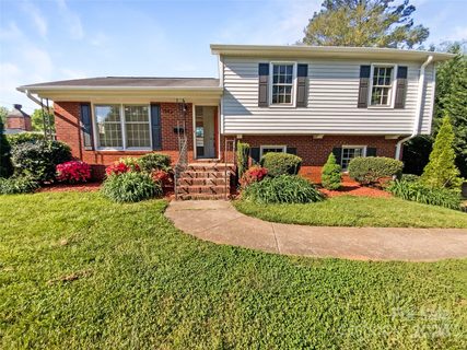 1942 Townsend Avenue sold home in Country Club, Charlotte, NC