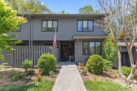 719 Crowfields Lane
