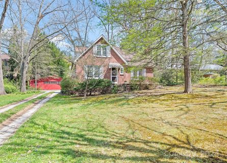 61 Overbrook Street sold home in Brookmont, Waynesville, NC