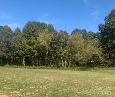 574 Skytop Farm Lane sold lot in Skytop Farm, Hendersonville, NC