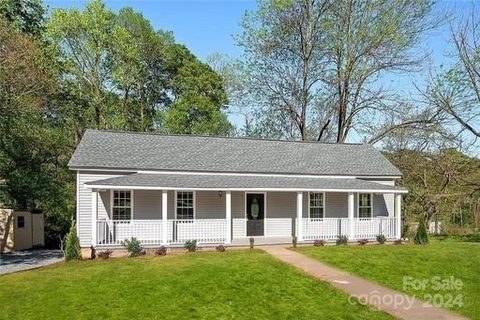 626 Woodlawn Avenue sold home in Woodlawn, Mount Holly, NC