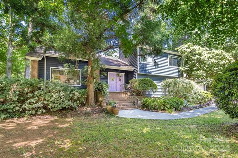 3710 Windbluff Drive