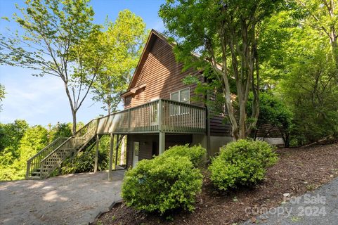 111 Sequoyah Hills Drive sold home in Sequoyah Hills, Fletcher, NC