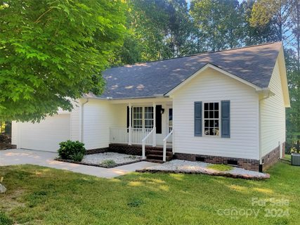 7535 Anchors Aweigh Lane sold home in Anchors Landing, Sherrills Ford, NC