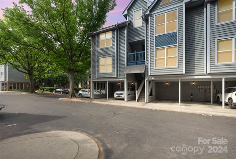 513 N Graham Street 3H sold home in The Fourth Ward Square, Charlotte, NC