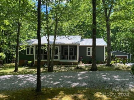 2823 Bobwhite Circle sold home in Greenbrook, Wingate, NC