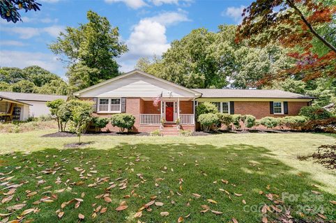3234 Deerwood Drive