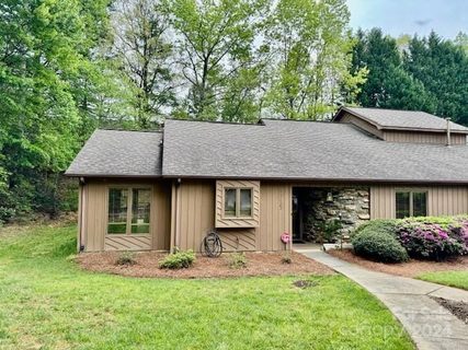 1715 12th Street sold townhome in Huntington Woods Townhouses, Hickory, NC