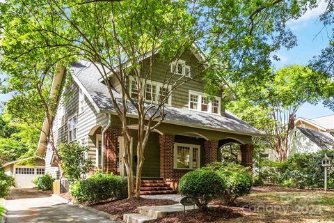 526 Hermitage Court
