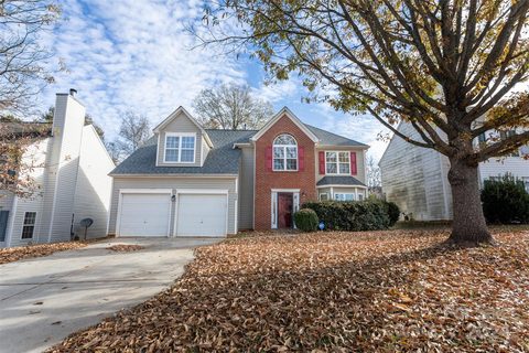 5226 Kiev Drive sold home in Sunset At Linda Vista, Charlotte, NC